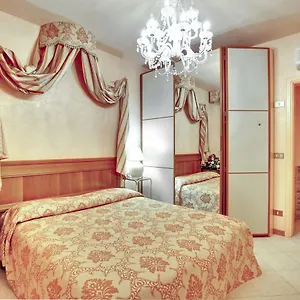 santo-stefano-apartment.hotelslidodijesolo.com/